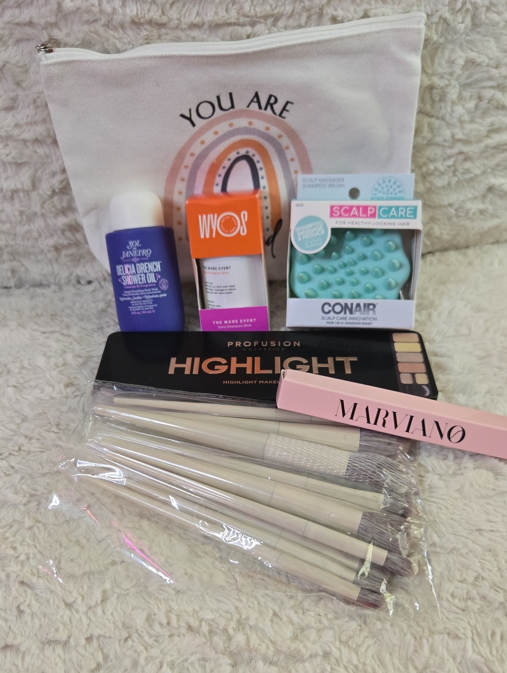 Huge Bundle Look At All Pics Great Items